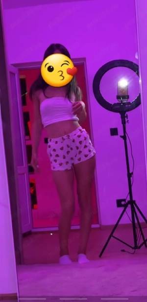 Buna ma numesc Anne am 24 de ani 