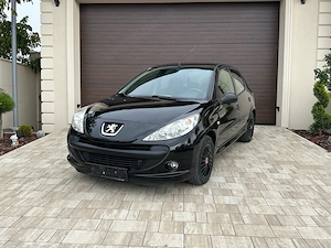 Peugeot 206 + 1.4 benzina Euro 5 78400km 