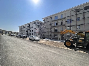 Vand apartament 2 camere - imagine 2