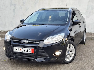 Ford Focus 1.6 benzină clasic MPI, Navi Android