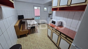 Apartament de inchiriat Central 3 camere balcon 2 bai mobilat utilat - imagine 9