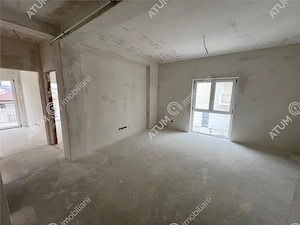 Apartament 2 camere balcon loc parcare zona Shopping City Selimbar
