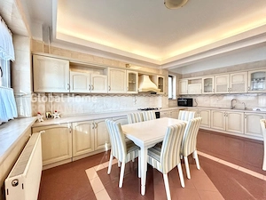 Închiriere apartament elegant 5 camere  in Cartierul Francez  Fit4You Le Club - imagine 5