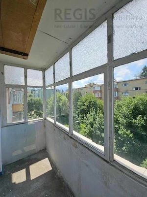 Apartament 2 camere de vanzare, decomandat, et 3 4-Piata Astra - imagine 4
