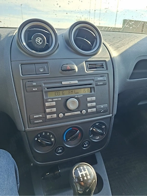 Ford Fiesta - imagine 5