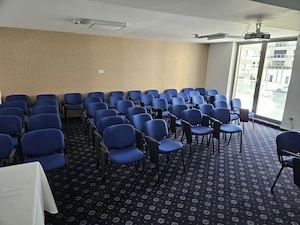 Scaune masa conferinta