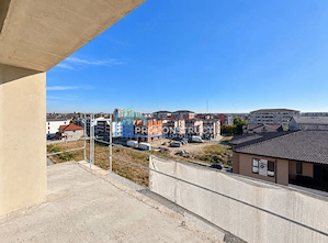 Penthouse cu 3 camere de vanzare | Giroc | Zona Eso|90 mp|35 mp terasa - imagine 5