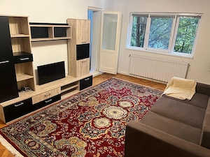 Apartament 3 camere zona Aradului