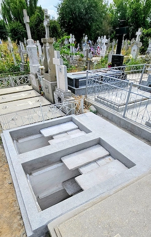De vânzare: Loc de veci   2 Cavouri alăturate (noi, neutilizate)   Cimitirul Sf. Constantin, Brăila - imagine 3