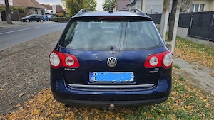 Dezmembrez Passat B6 2010 1.6 CAYC  - imagine 3