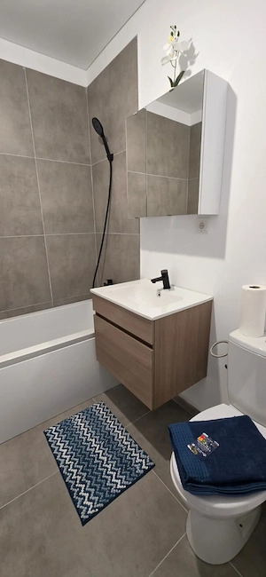 Proprietar vand garsoniera noua zona de case Dudu, incalzire in pardoseala  - imagine 6