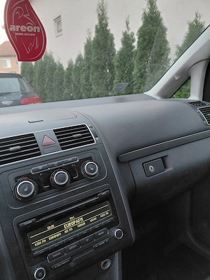 Vând VW Touran 1.6 TDI 2013 - imagine 4