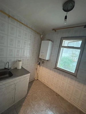 APARTAMENT 3 CAMERE MICRO 39 DE VANZARE  - imagine 2