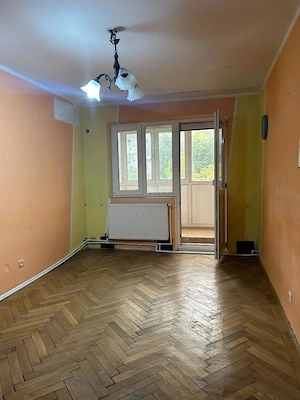 APARTAMENT 3 CAMERE MICRO 39 DE VANZARE 
