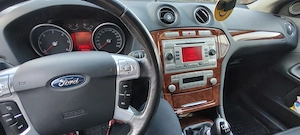 Ford mondeo mk4 2.0 ghia