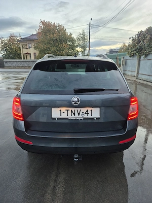 Skoda Octavia Greeline an 2014 04  mot 1.6 TDI 110 cp Euro 5 - imagine 4