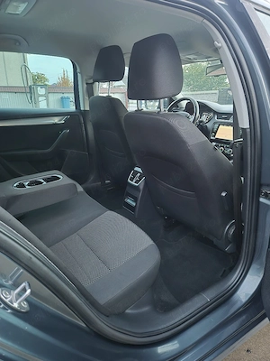Skoda Octavia Greeline an 2014 04  mot 1.6 TDI 110 cp Euro 5 - imagine 7