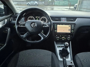 Skoda Octavia Greeline an 2014 04  mot 1.6 TDI 110 cp Euro 5 - imagine 6