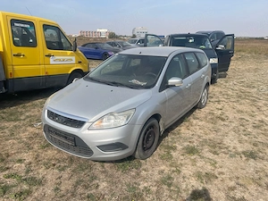 Dezmembrez Ford Focus Facelift 1.6 TDCI - imagine 2