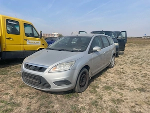 Dezmembrez Ford Focus Facelift 1.6 TDCI