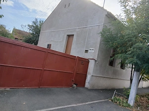 Vând URGENT casă cu grădină in Arad - imagine 2