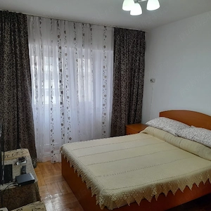 Ofer spre Chirie Apart 2 Cam et 3 ,Pietonal ,250 Euro   luna  - imagine 12