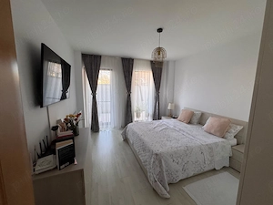 Proprietar - Apartament 3 camere deosebit, cu curte proprie 80 mp, bloc 2020 - imagine 3