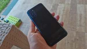 Motorola Moto G41 (128GB   4GB RAM)   Ecran spart în colț, complet funcțional