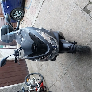 vând honda pcx 125 stare bună recent adusă mai multe detalii la telefon - imagine 4