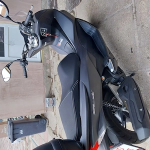 vând honda pcx 125 stare bună recent adusă mai multe detalii la telefon - imagine 2