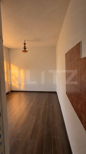 Garsoniera de vanzare, 11 mp, zona Manastur 