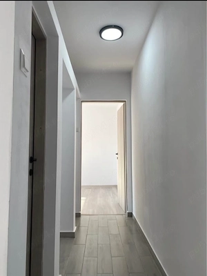 Apartament 3 Camere ET 2 4 CÂMPINA - imagine 2
