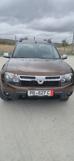 Dacia Duster Prestige 4 4  , An 2012 , Motor 1.5 Diesel , Euro 5  - imagine 8