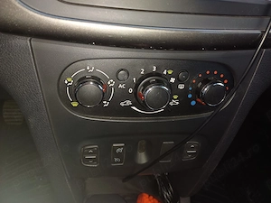 dacia sandero stepway - imagine 8