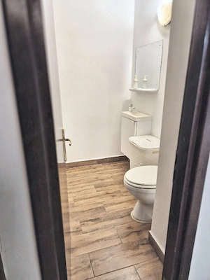 Vand Apartament 3 camere decomandat, Zona MB Slobozia - imagine 8
