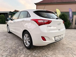 Hyundai I30-EDITION-1,6 CRDI-Navi-Camera - imagine 6