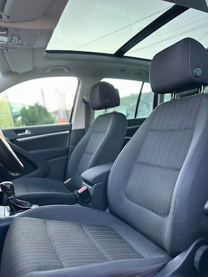VW Tiguan 2,00 TDI-4x4 Automat-Navi-Xenon-Panorama - imagine 9