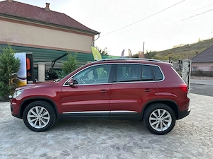 VW Tiguan 2,00 TDI-4x4 Automat-Navi-Xenon-Panorama - imagine 8