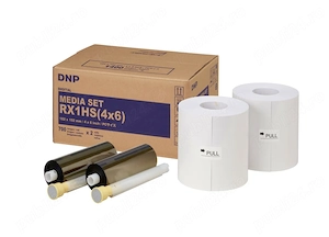 Sigilat DNP Set Hartie + Tonner 10x15cm (2 role x 700) pentru DS-RX1