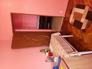 Vand apartament 2 camere in Petrosani - imagine 8