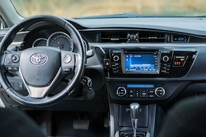 Toyota Corolla 1.6 Valvematic Cutie Automată CVT - imagine 7