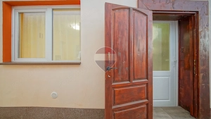 Casă individuală zona Sitei – locuință, birou sau cabinet - imagine 12