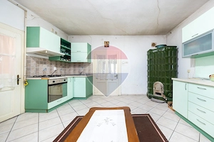 Casă individuala spatioasa cu 8 camere si teren 610 mp centru BOD - imagine 13