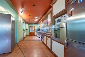 Casă individuala spatioasa cu 8 camere si teren 610 mp centru BOD - imagine 18