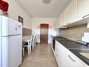 Apartament cu 2 camere, decomandat, zona Tractorul - imagine 9