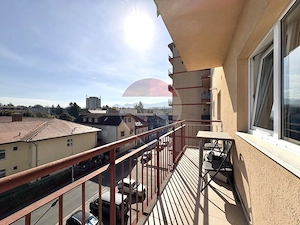 Apartament cu 2 camere, decomandat, zona Tractorul - imagine 12