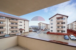 Apartament cu 2 camere si loc de parcare - imagine 13