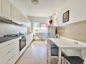 Apartament cu 2 camere, decomandat, zona Tractorul - imagine 8