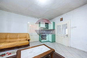 Casă individuala spatioasa cu 8 camere si teren 610 mp centru BOD - imagine 12