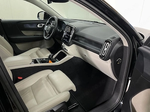 Volvo XC 40 - imagine 9